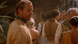extant_GameOfThrones_2x05-TheGhostOfHarrenhal_3830