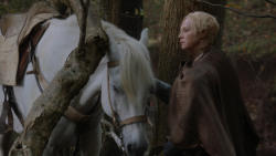 extant_GameOfThrones_2x05-TheGhostOfHarrenhal_3843