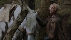 extant_GameOfThrones_2x05-TheGhostOfHarrenhal_3845