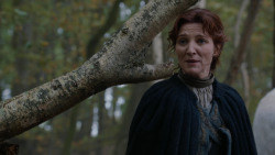 extant_GameOfThrones_2x05-TheGhostOfHarrenhal_3864