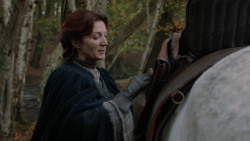 extant_GameOfThrones_2x05-TheGhostOfHarrenhal_3897