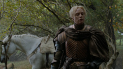 extant_GameOfThrones_2x05-TheGhostOfHarrenhal_3907