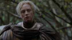 extant_GameOfThrones_2x05-TheGhostOfHarrenhal_3922