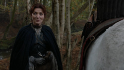 extant_GameOfThrones_2x05-TheGhostOfHarrenhal_3930