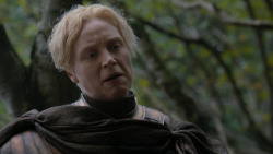 extant_GameOfThrones_2x05-TheGhostOfHarrenhal_3955
