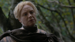 extant_GameOfThrones_2x05-TheGhostOfHarrenhal_3958