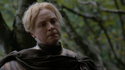 extant_GameOfThrones_2x05-TheGhostOfHarrenhal_3964