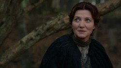 extant_GameOfThrones_2x05-TheGhostOfHarrenhal_3983