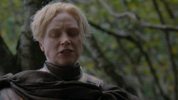 extant_GameOfThrones_2x05-TheGhostOfHarrenhal_3990