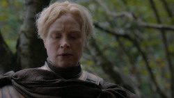 extant_GameOfThrones_2x05-TheGhostOfHarrenhal_3996