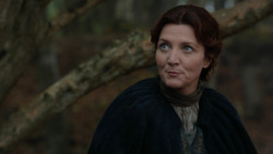 extant_GameOfThrones_2x05-TheGhostOfHarrenhal_4000