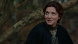 extant_GameOfThrones_2x05-TheGhostOfHarrenhal_4001