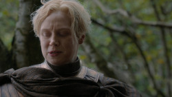 extant_GameOfThrones_2x05-TheGhostOfHarrenhal_4071
