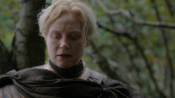 extant_GameOfThrones_2x05-TheGhostOfHarrenhal_4072