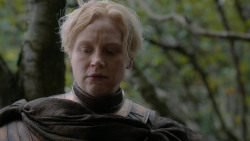 extant_GameOfThrones_2x05-TheGhostOfHarrenhal_4076