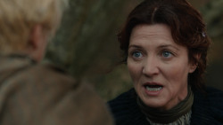 extant_GameOfThrones_2x05-TheGhostOfHarrenhal_4182