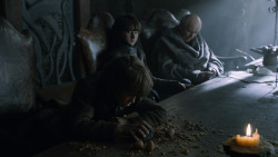 extant_GameOfThrones_2x05-TheGhostOfHarrenhal_4232