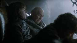 extant_GameOfThrones_2x05-TheGhostOfHarrenhal_4239