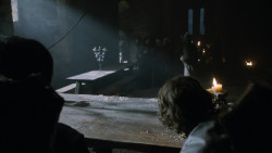 extant_GameOfThrones_2x05-TheGhostOfHarrenhal_4271