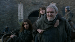 extant_GameOfThrones_2x05-TheGhostOfHarrenhal_4385
