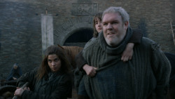 extant_GameOfThrones_2x05-TheGhostOfHarrenhal_4386