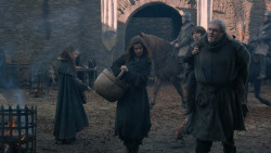 extant_GameOfThrones_2x05-TheGhostOfHarrenhal_4390