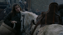extant_GameOfThrones_2x05-TheGhostOfHarrenhal_4400