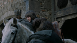 extant_GameOfThrones_2x05-TheGhostOfHarrenhal_4402