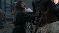 extant_GameOfThrones_2x05-TheGhostOfHarrenhal_4409