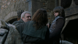 extant_GameOfThrones_2x05-TheGhostOfHarrenhal_4412