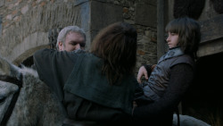 extant_GameOfThrones_2x05-TheGhostOfHarrenhal_4413