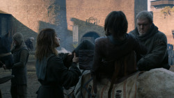 extant_GameOfThrones_2x05-TheGhostOfHarrenhal_4415