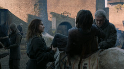 extant_GameOfThrones_2x05-TheGhostOfHarrenhal_4416