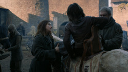 extant_GameOfThrones_2x05-TheGhostOfHarrenhal_4418