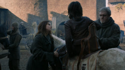 extant_GameOfThrones_2x05-TheGhostOfHarrenhal_4419