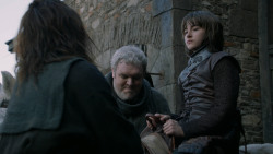 extant_GameOfThrones_2x05-TheGhostOfHarrenhal_4421