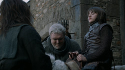 extant_GameOfThrones_2x05-TheGhostOfHarrenhal_4422