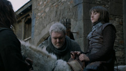 extant_GameOfThrones_2x05-TheGhostOfHarrenhal_4424