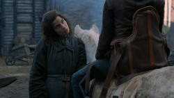 extant_GameOfThrones_2x05-TheGhostOfHarrenhal_4431