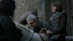 extant_GameOfThrones_2x05-TheGhostOfHarrenhal_4433