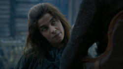 extant_GameOfThrones_2x05-TheGhostOfHarrenhal_4437