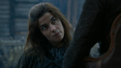 extant_GameOfThrones_2x05-TheGhostOfHarrenhal_4440