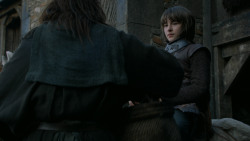 extant_GameOfThrones_2x05-TheGhostOfHarrenhal_4531