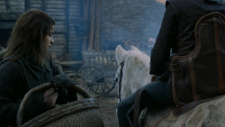 extant_GameOfThrones_2x05-TheGhostOfHarrenhal_4534