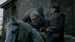 extant_GameOfThrones_2x05-TheGhostOfHarrenhal_4543