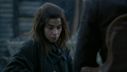 extant_GameOfThrones_2x05-TheGhostOfHarrenhal_4550