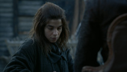 extant_GameOfThrones_2x05-TheGhostOfHarrenhal_4552