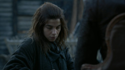 extant_GameOfThrones_2x05-TheGhostOfHarrenhal_4553