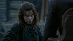 extant_GameOfThrones_2x05-TheGhostOfHarrenhal_4559