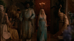 extant_GameOfThrones_2x05-TheGhostOfHarrenhal_4902